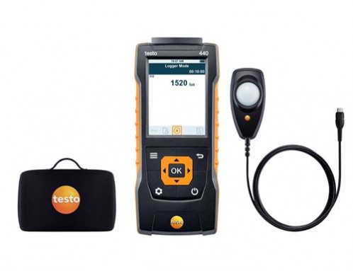 Testo 440 Прибор для измерения скорости воздуха и оценки качества воздуха в помещении в комплекте с люкс-зондом (0635 0551) и кейсом