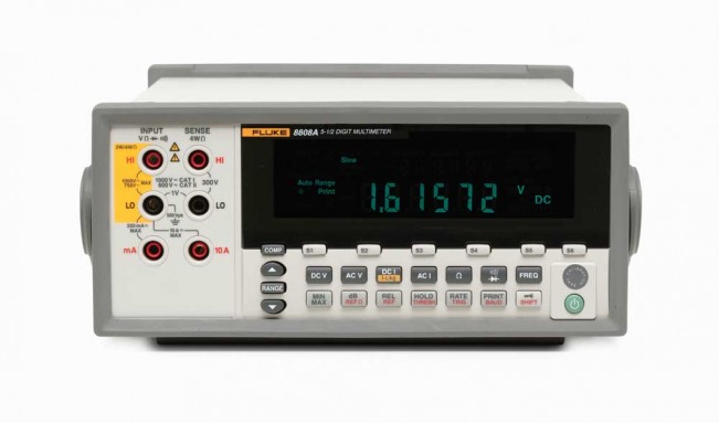 Fluke 8808A Вольтметр универсальный