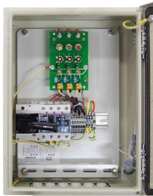 UP-500 - устройство присоединения для контроля высоковольтных вво-дов трансформаторов до 500 кВ (измерение ЧР и tgδ под напряжени-ем)